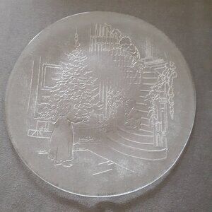 Glass embossed Christmas platter EUC